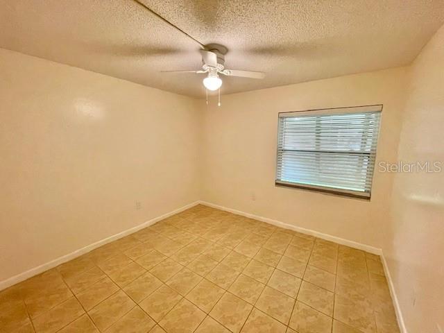 LAKESIDE CONDO APTS - Residential Lease