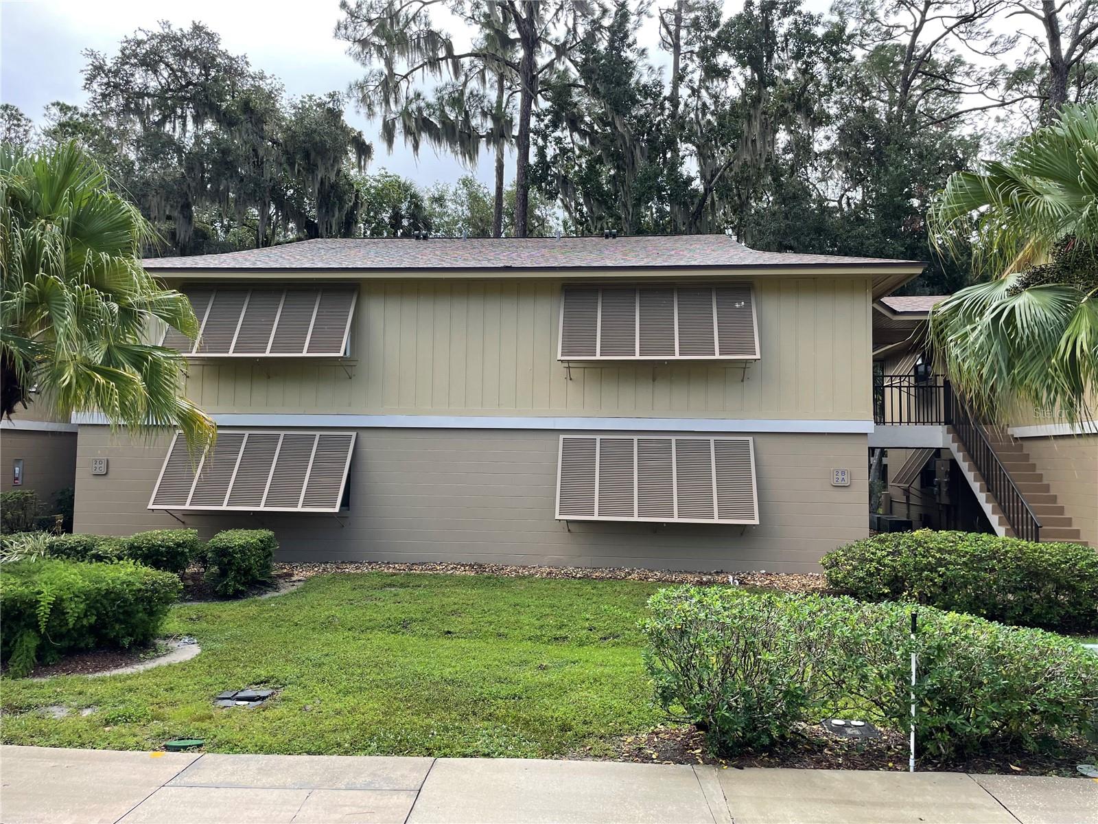 LAKESIDE CONDO APTS - Residential Lease