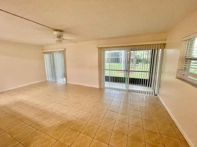 LAKESIDE CONDO APTS - Residential Lease