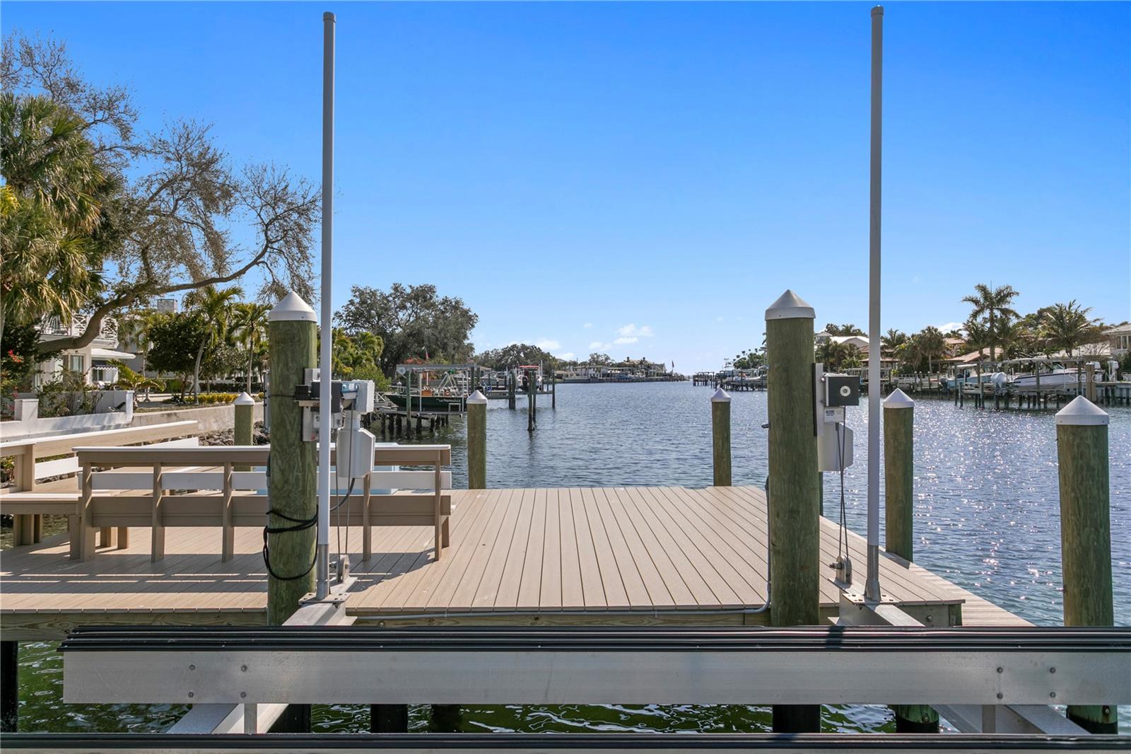 SNELL ISLE BRIGHTWATERS SEC 2 - Residential