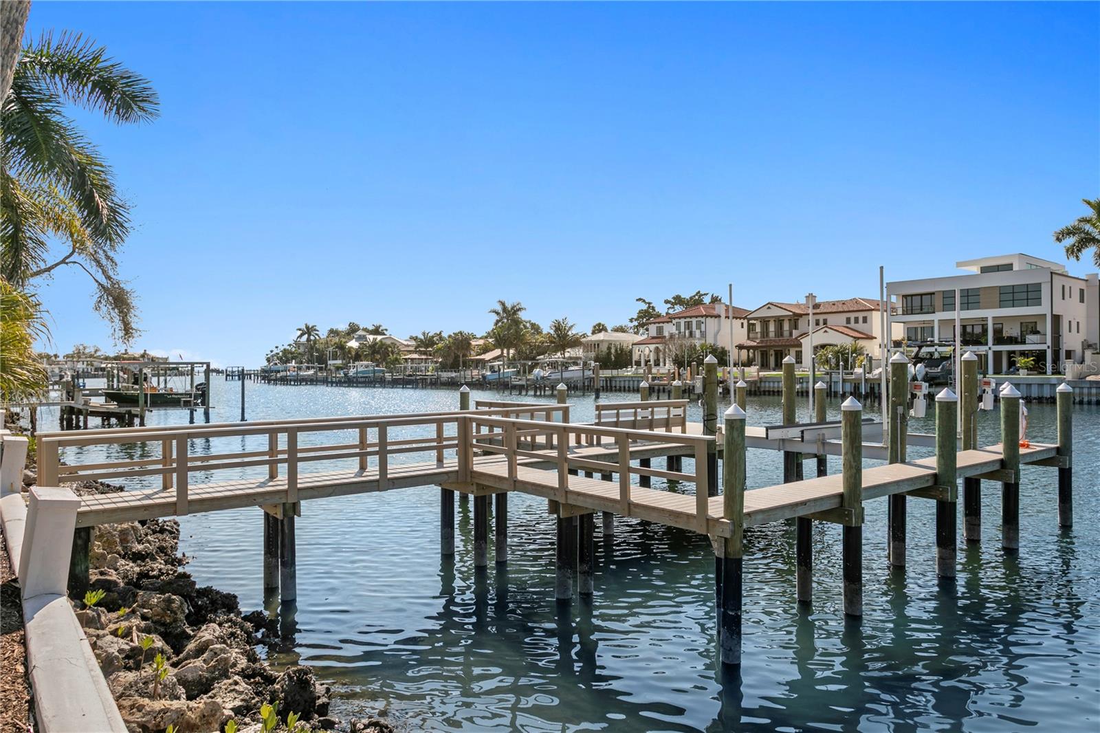 SNELL ISLE BRIGHTWATERS SEC 2 - Residential