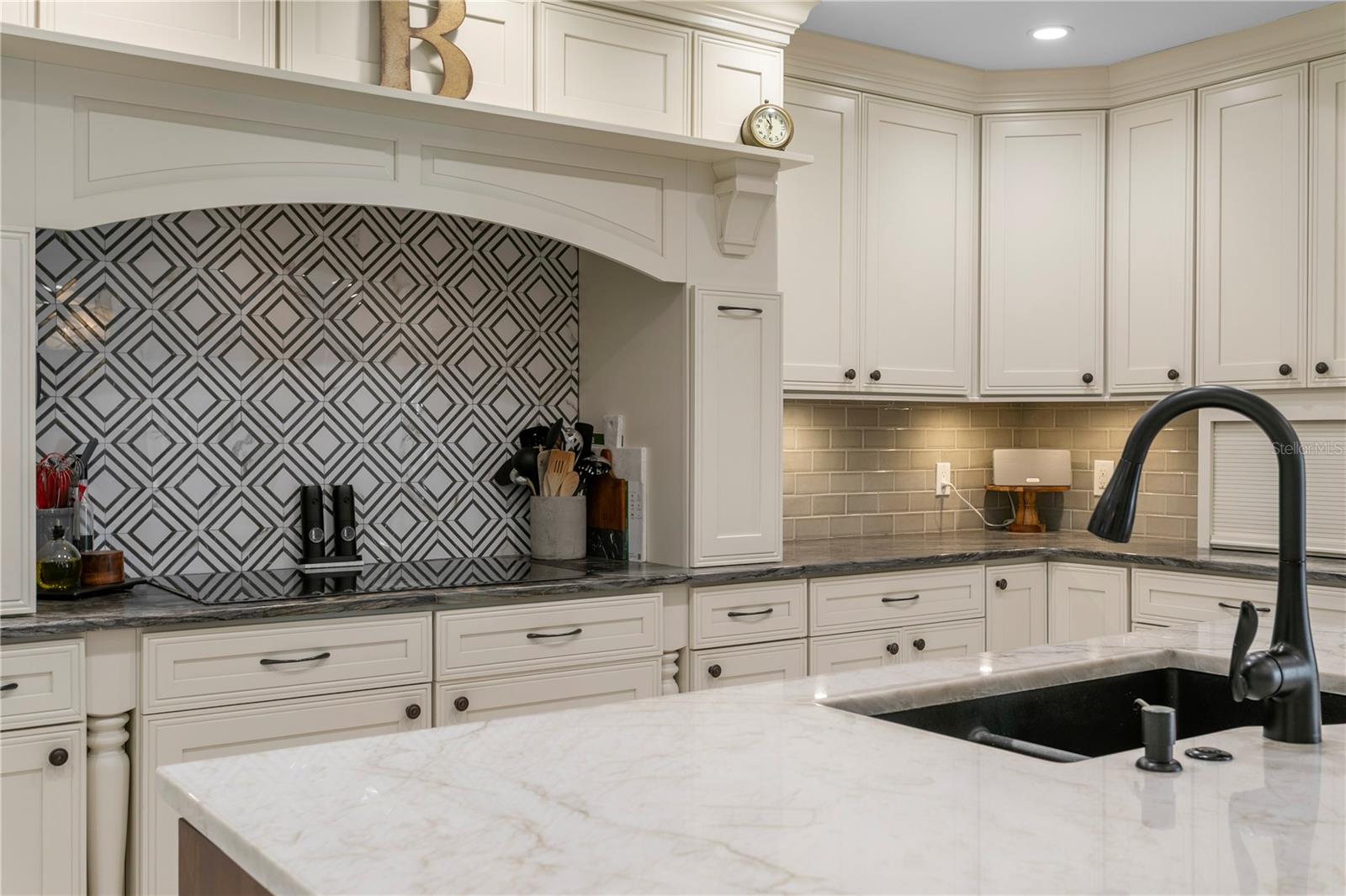 SNELL ISLE BRIGHTWATERS SEC 2 - Residential