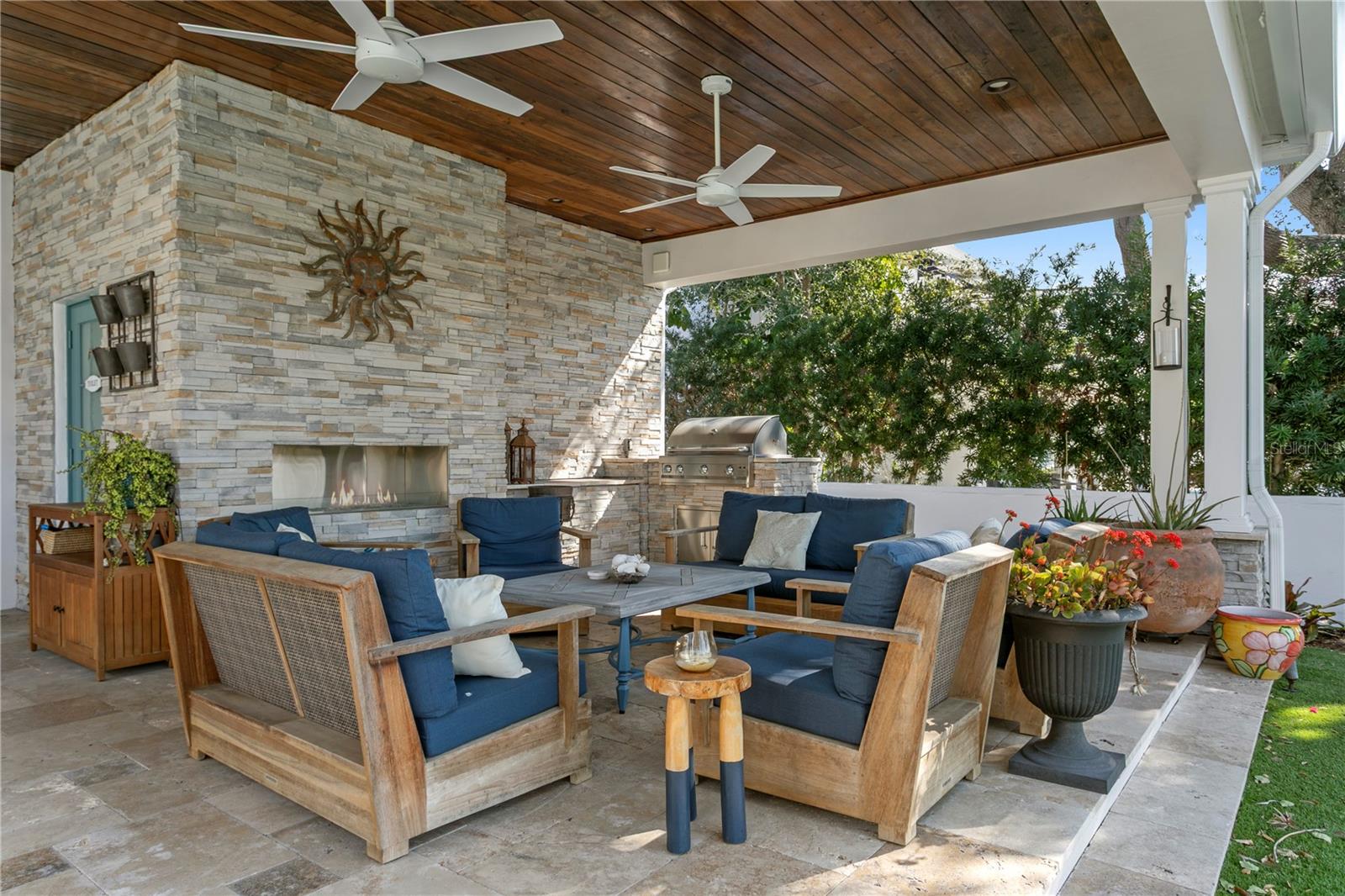 1237 BRIGHTWATERS BOULEVARD NE