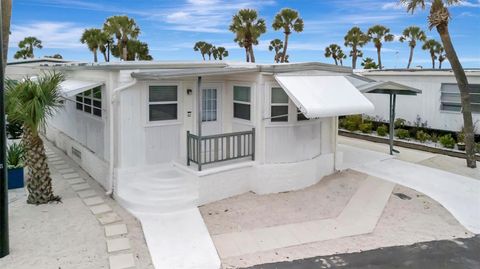 Photo of 4851 W Gandy Boulevard #B14L38, Tampa, FL 33611 (MLS # A4674742)