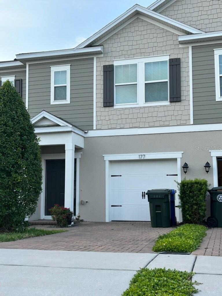 Beautiful 3-bedroom, 2.5-bathroom, 1-car garage townhome located in a gated community in Oviedo, Florida. Open-concept layout with a spacious living and dining area that flows seamlessly into the kitchen, featuring granite countertops, ample cabinetry, stainless steel appliances, and a large center island with a breakfast bar. The townhome also features a screen porch, 1/2 bath, washer/dryer and a single car garage. Upstairs, the Primary bedroom features a walk-in closet and an en-suite bathroom with a dual sink vanity, large soaking tub and
separate shower with a private water closet. The second floor also features two additional bedrooms and a bathroom.
The gated community features a sparkling pool and a playground, ideal for relaxing or entertaining.