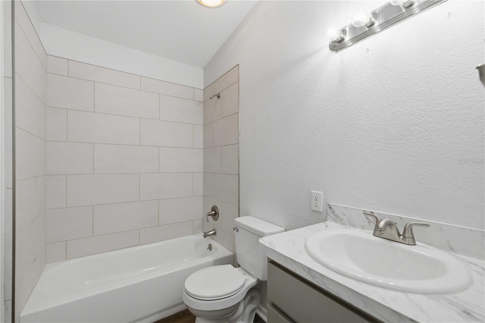 ORANGE AVE - Residential