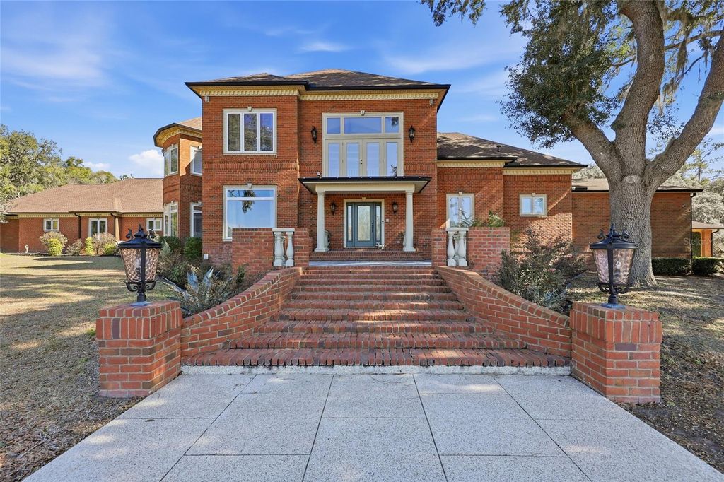 Photo of 385 SE Nature Drive, Lake City, FL 32025 (MLS # GC537288)