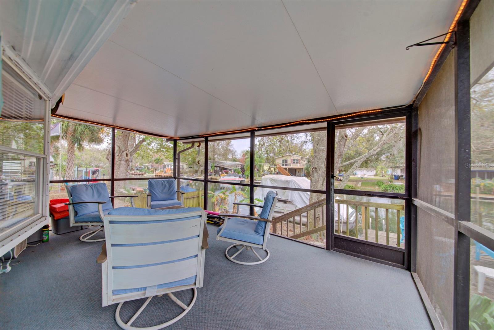 WEEKI WACHEE RIVER RETREATS - Residential