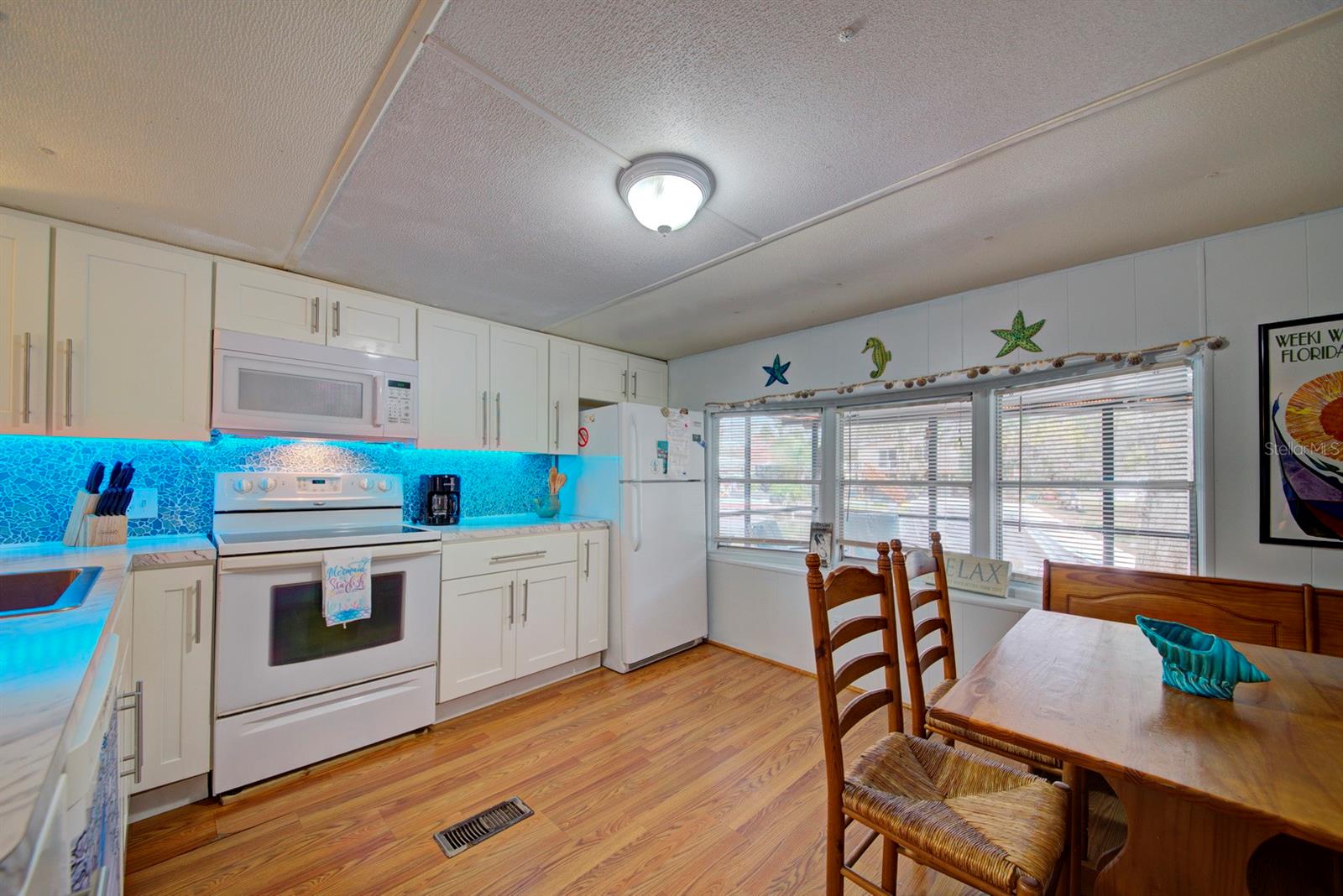 WEEKI WACHEE RIVER RETREATS - Residential