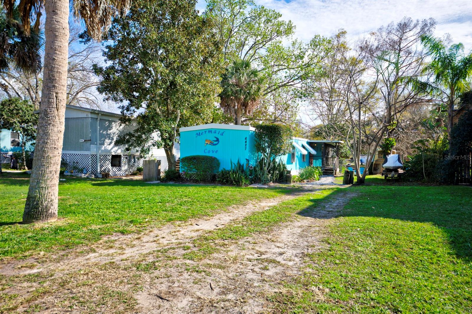 WEEKI WACHEE RIVER RETREATS - Residential