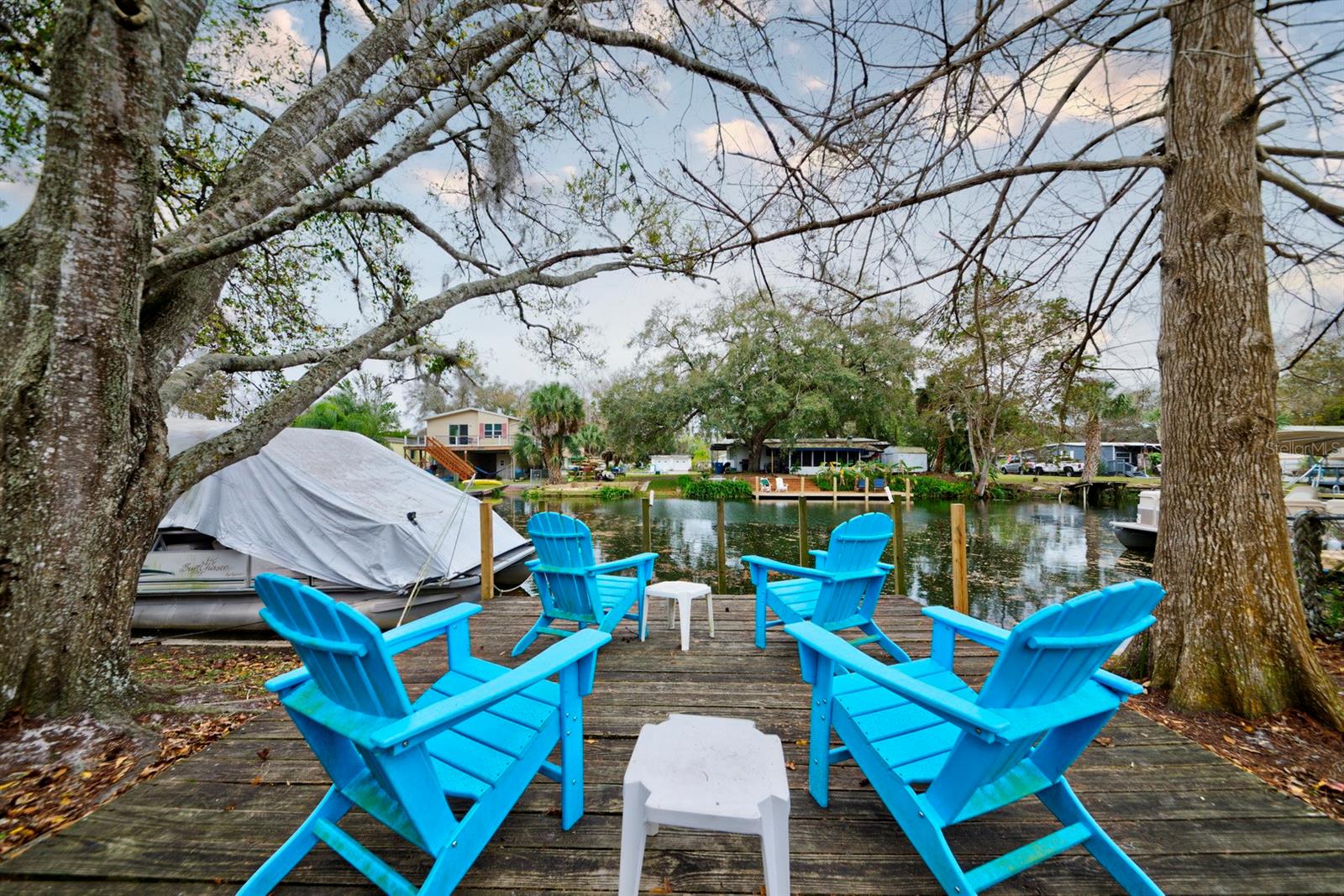 WEEKI WACHEE RIVER RETREATS - Residential