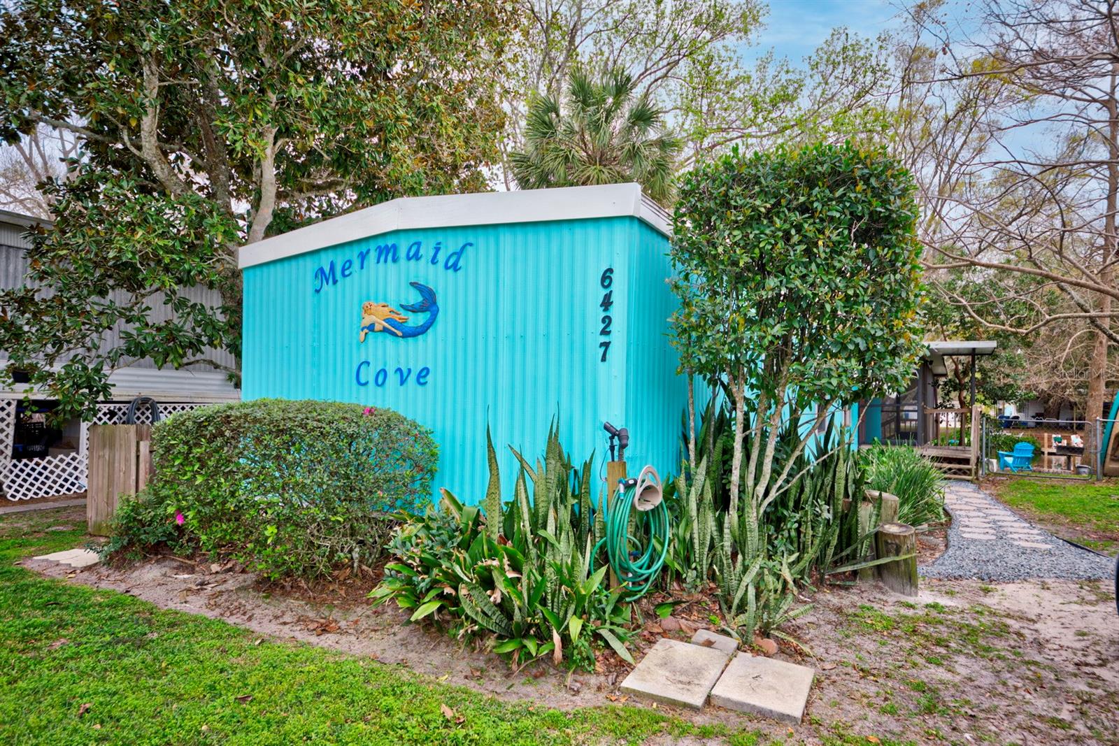 WEEKI WACHEE RIVER RETREATS - Residential