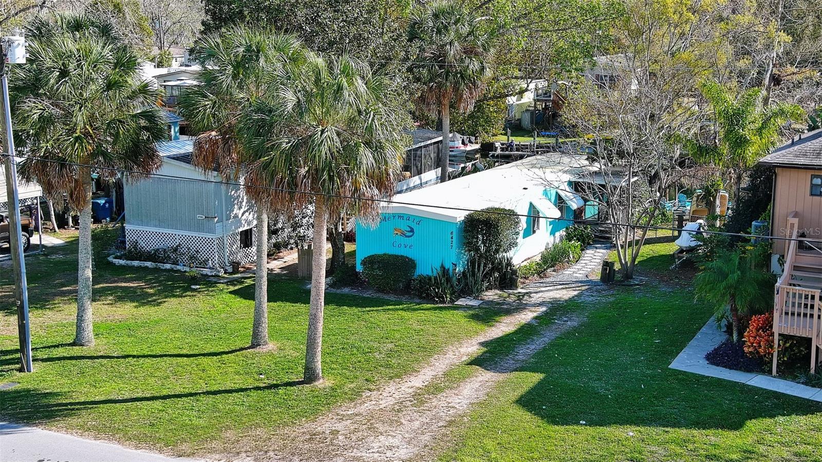 WEEKI WACHEE RIVER RETREATS - Residential