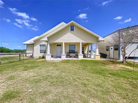 Photo of 3108 Tom Matthews Road, Lakeland, FL 33810 (MLS # TB8559769)