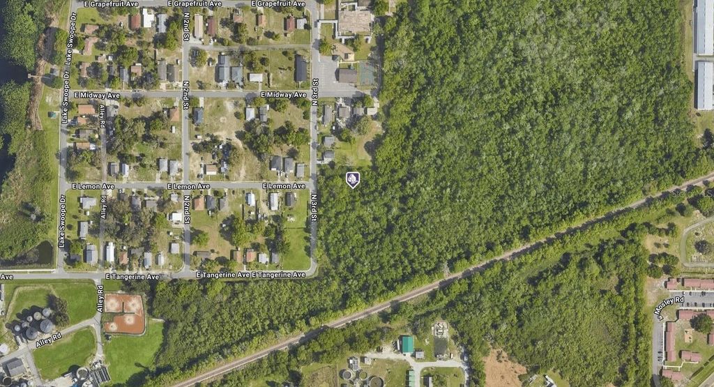 Photo of 26 N 3rd Street, Lake Alfred, FL 33850 (MLS # A4662550)