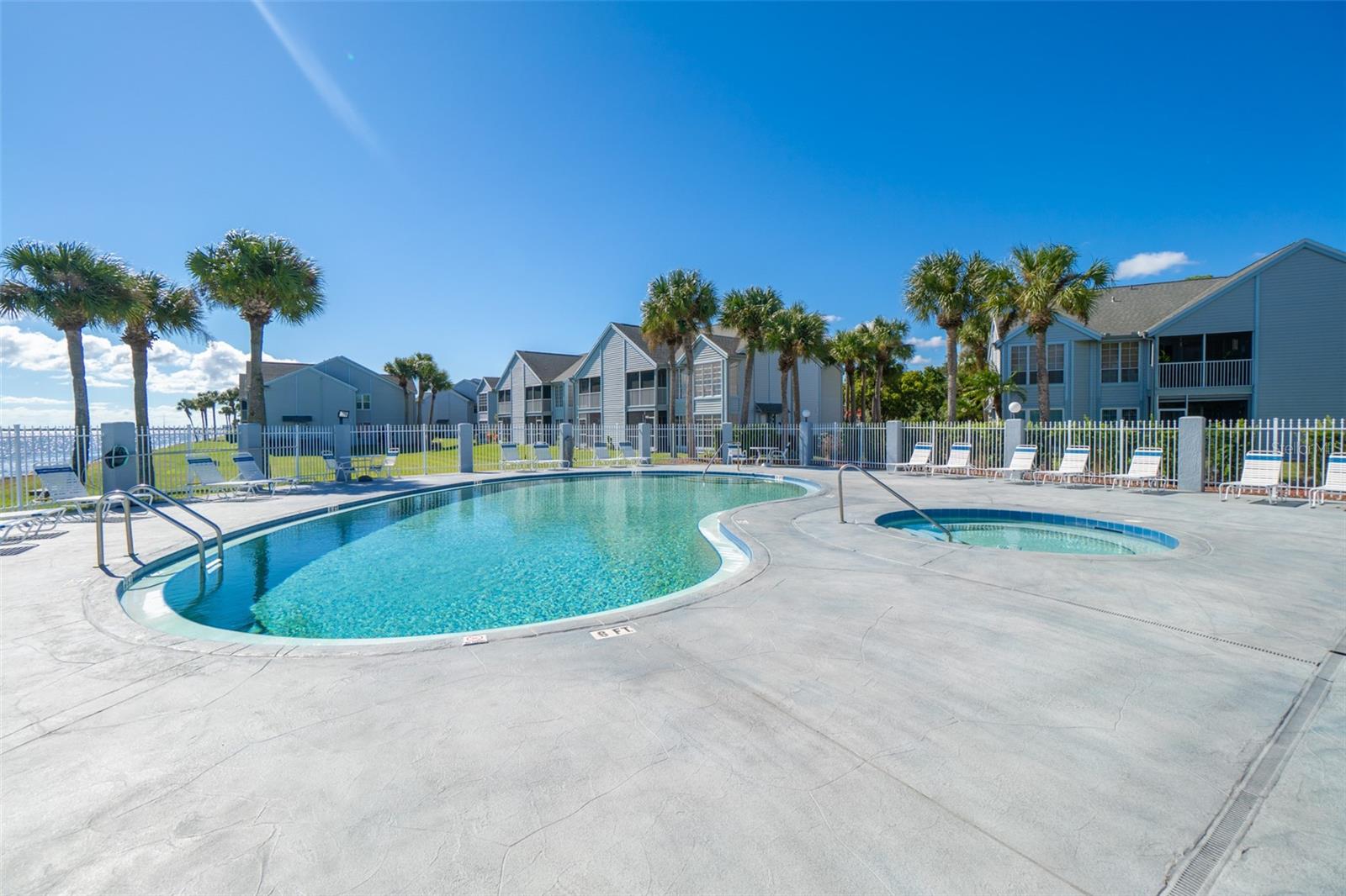 DELESPINE ON INDIAN RIVER - Residential