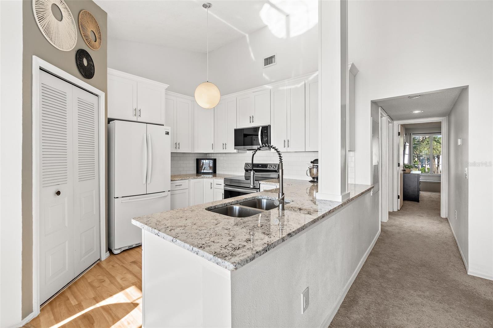 DELESPINE ON INDIAN RIVER - Residential