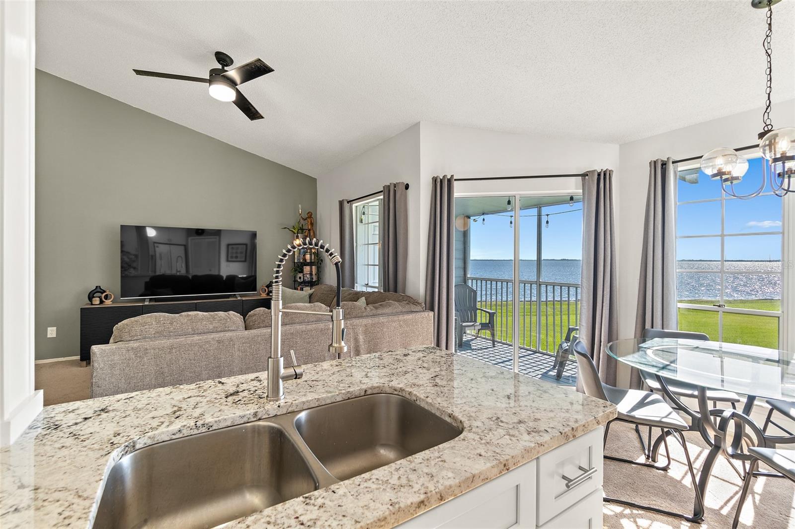 DELESPINE ON INDIAN RIVER - Residential