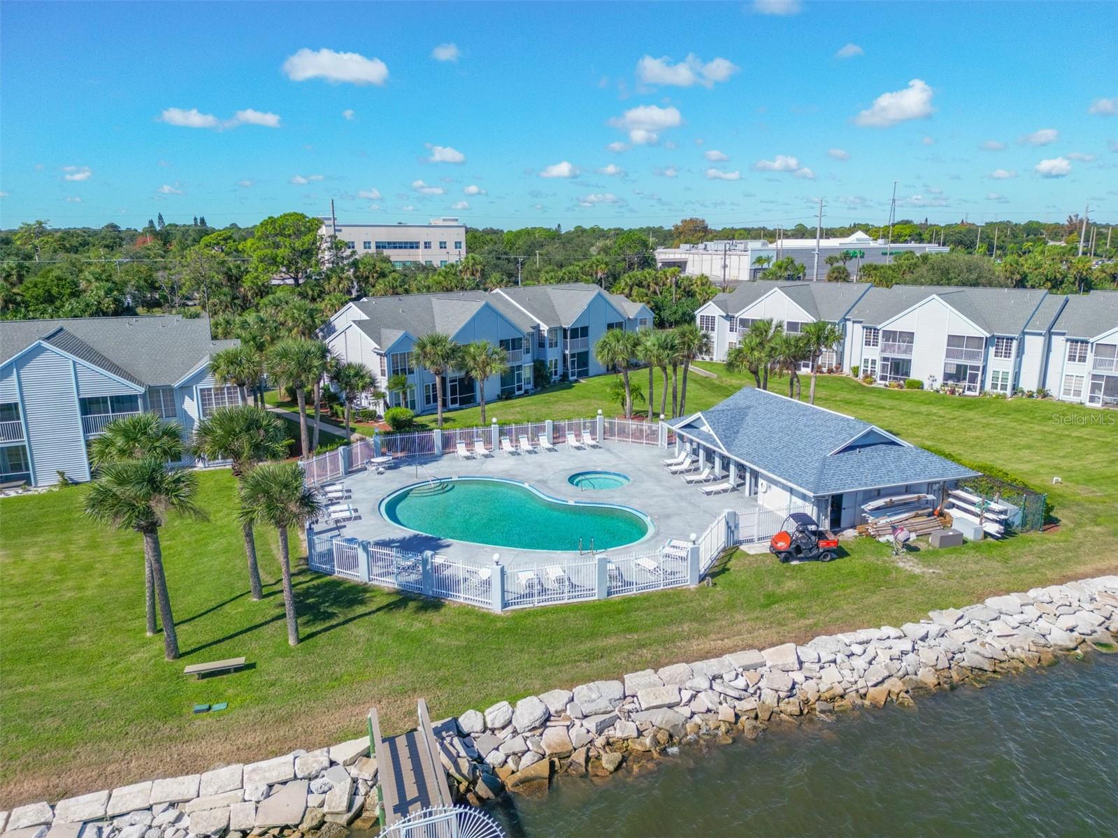 DELESPINE ON INDIAN RIVER - Residential