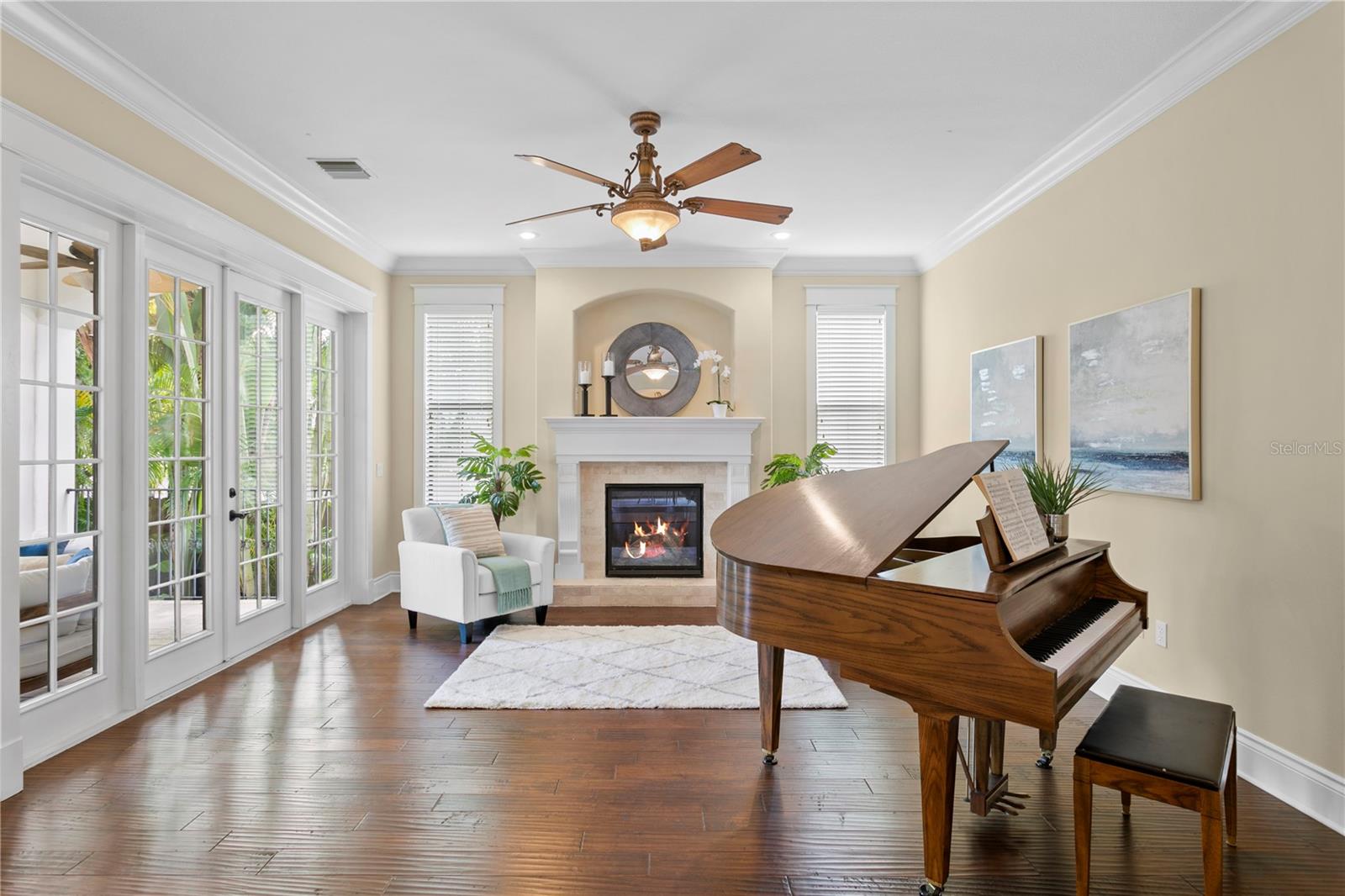 DAVIS ISLANDS PB10 PG52 TO 57 - Residential