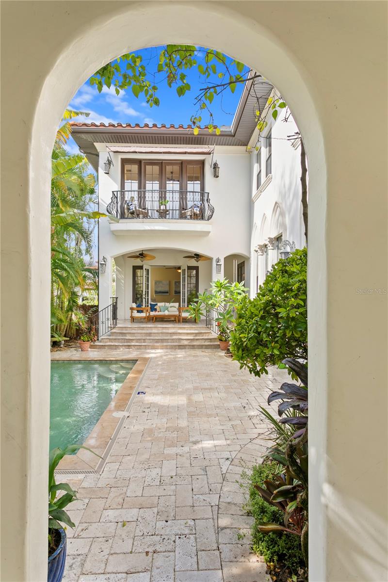 DAVIS ISLANDS PB10 PG52 TO 57 - Residential