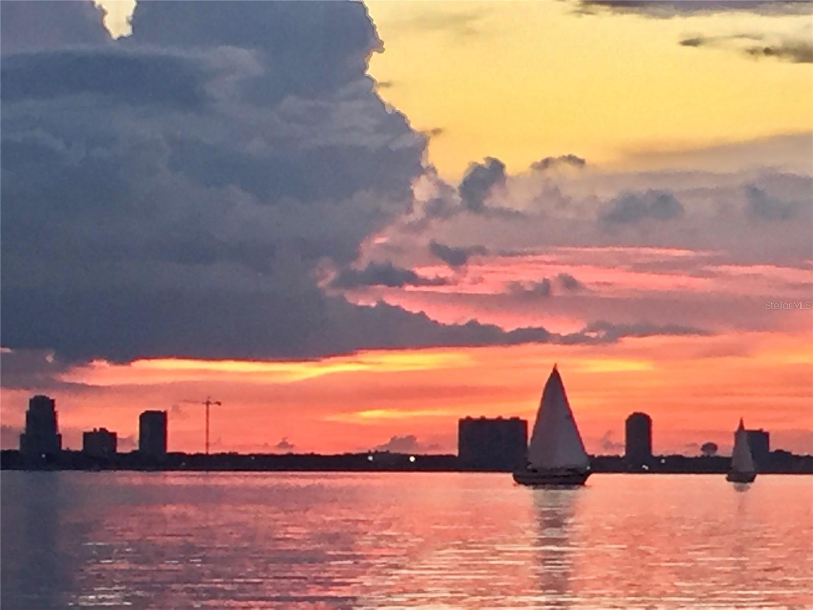 DAVIS ISLANDS PB10 PG52 TO 57 - Residential