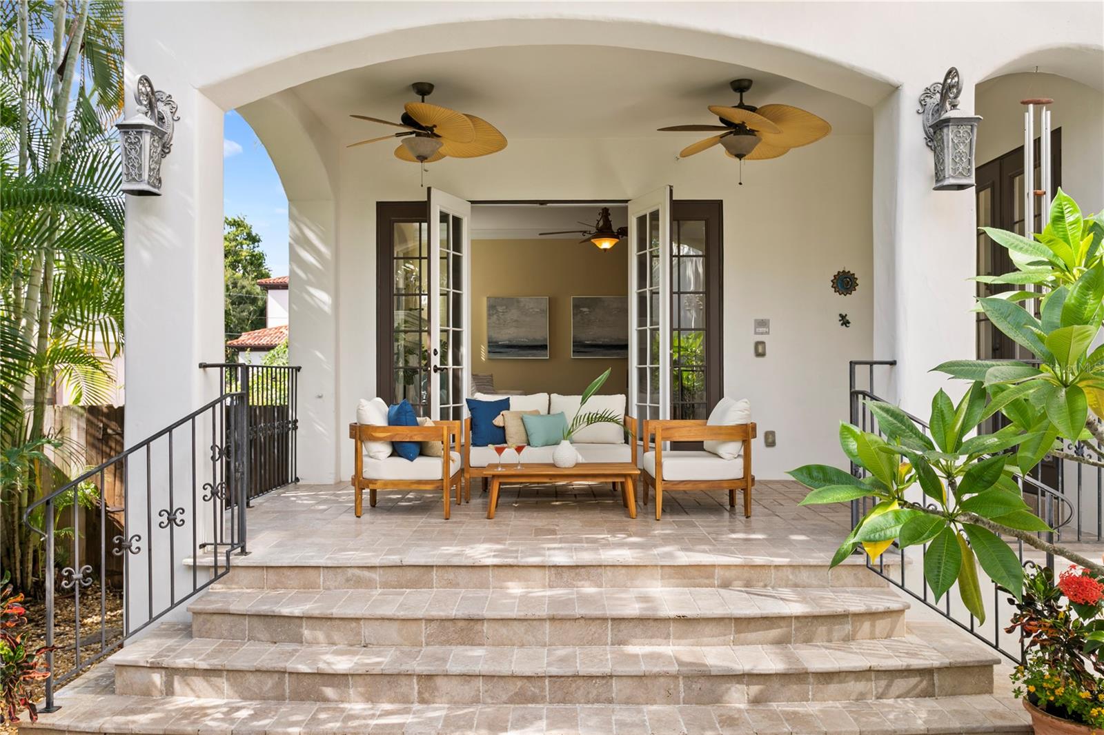 DAVIS ISLANDS PB10 PG52 TO 57 - Residential