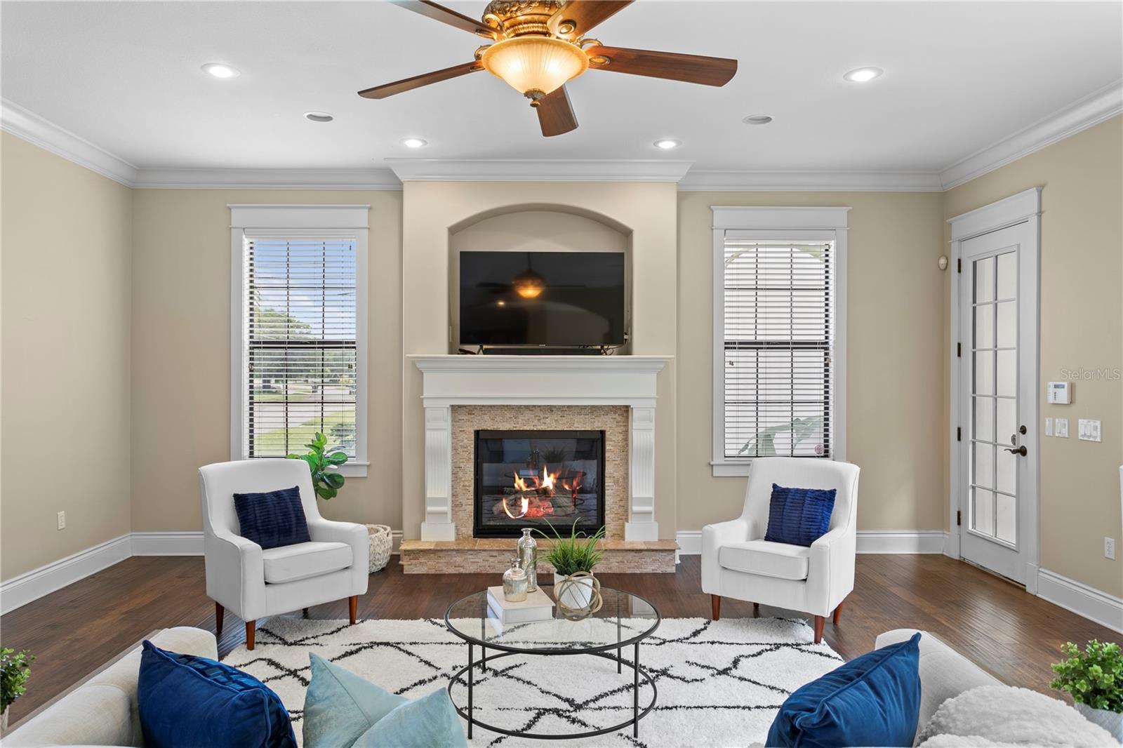 DAVIS ISLANDS PB10 PG52 TO 57 - Residential