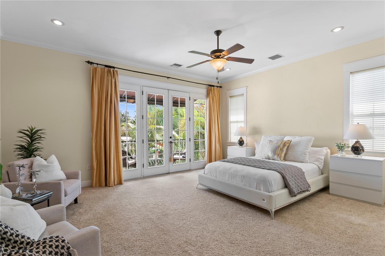 DAVIS ISLANDS PB10 PG52 TO 57 - Residential