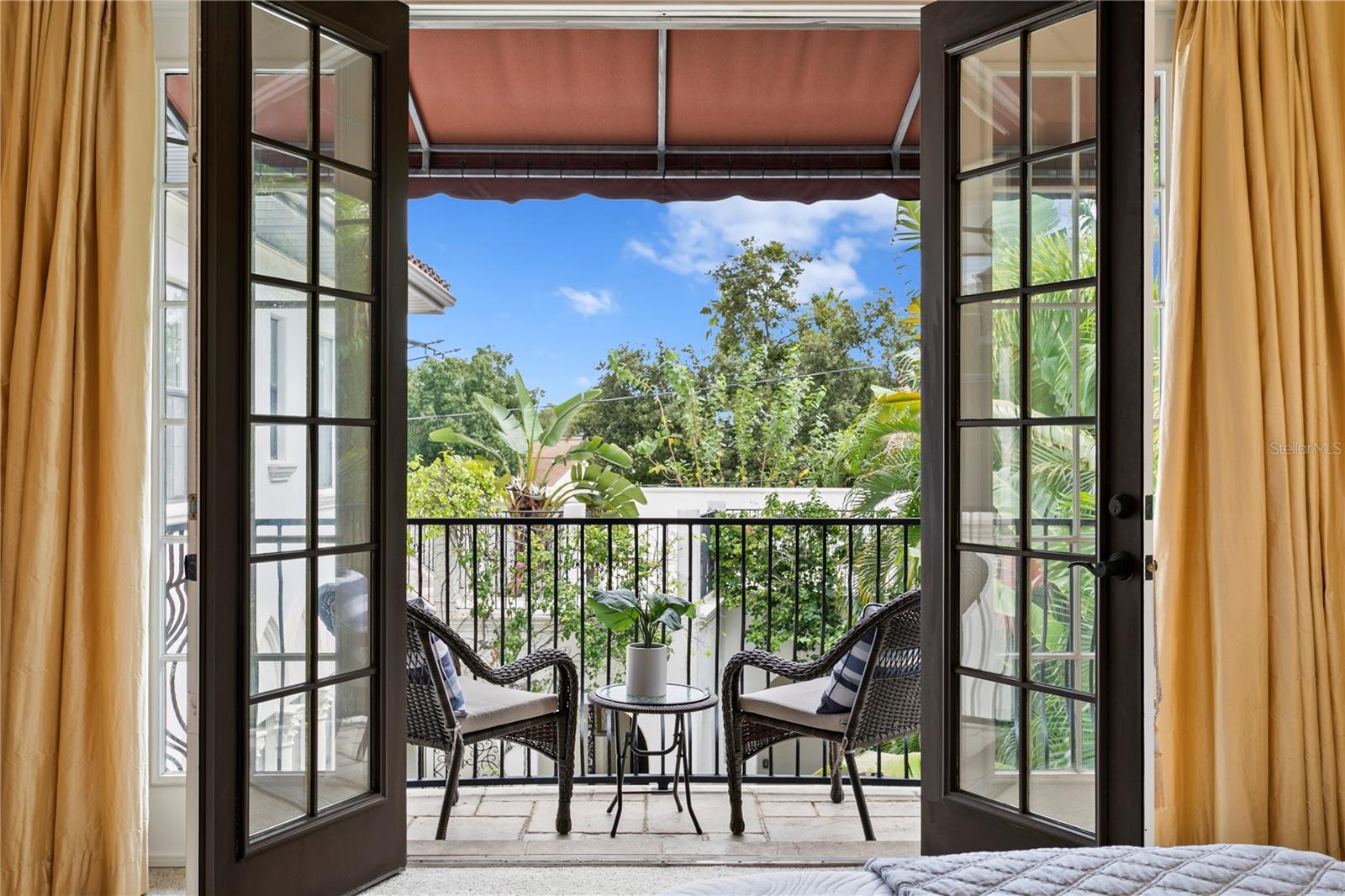 DAVIS ISLANDS PB10 PG52 TO 57 - Residential