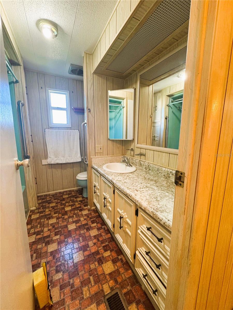 HAWTHORNE AT LEESBURG A COOP - Residential