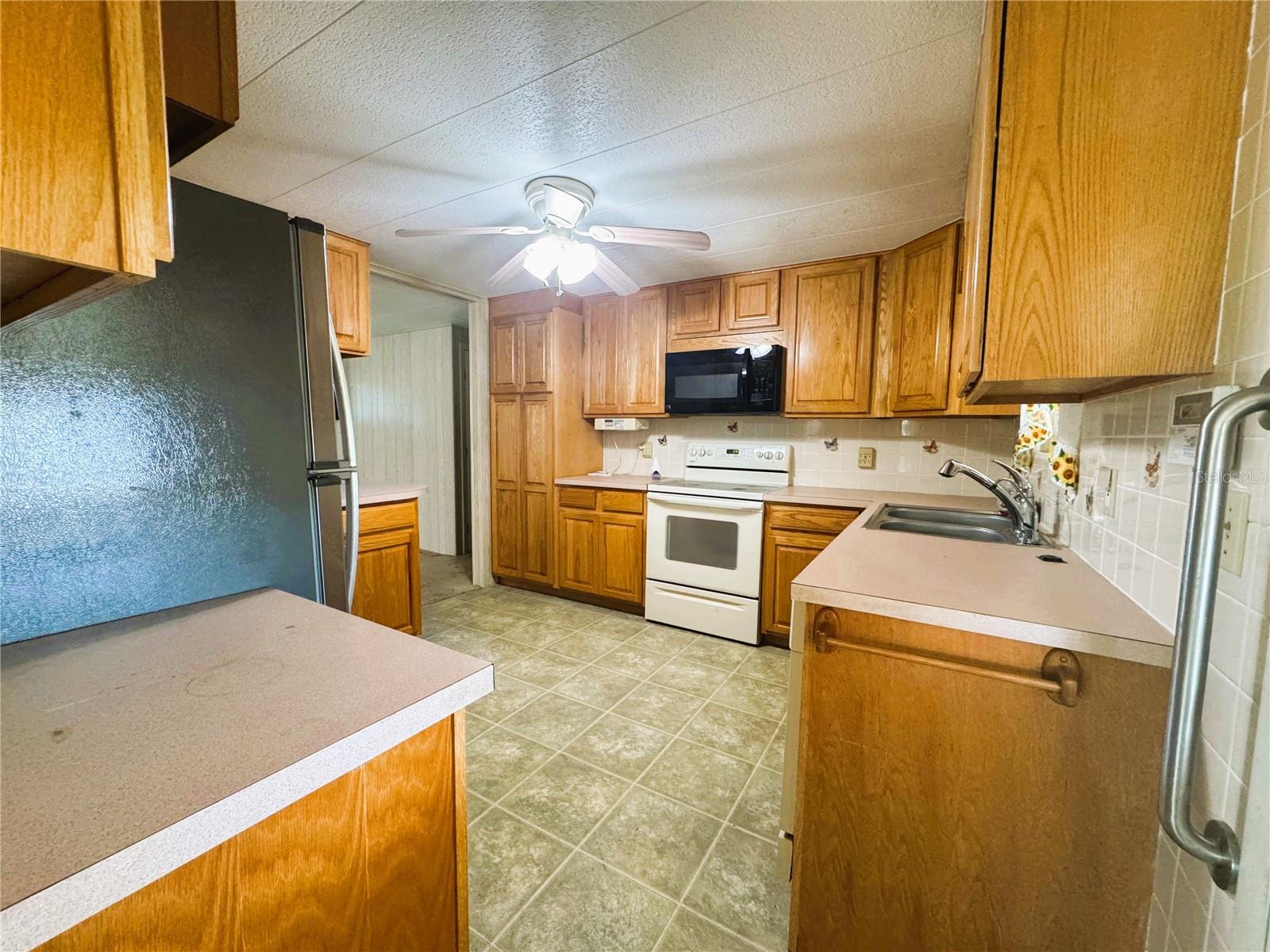 HAWTHORNE AT LEESBURG A COOP - Residential