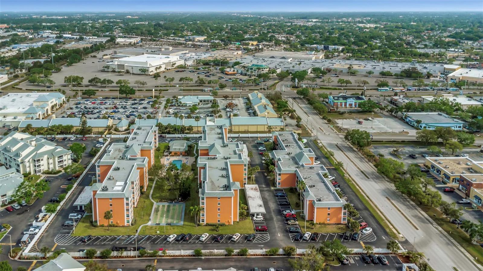 CROSSWINDS COLONY ONE CONDO - Residential