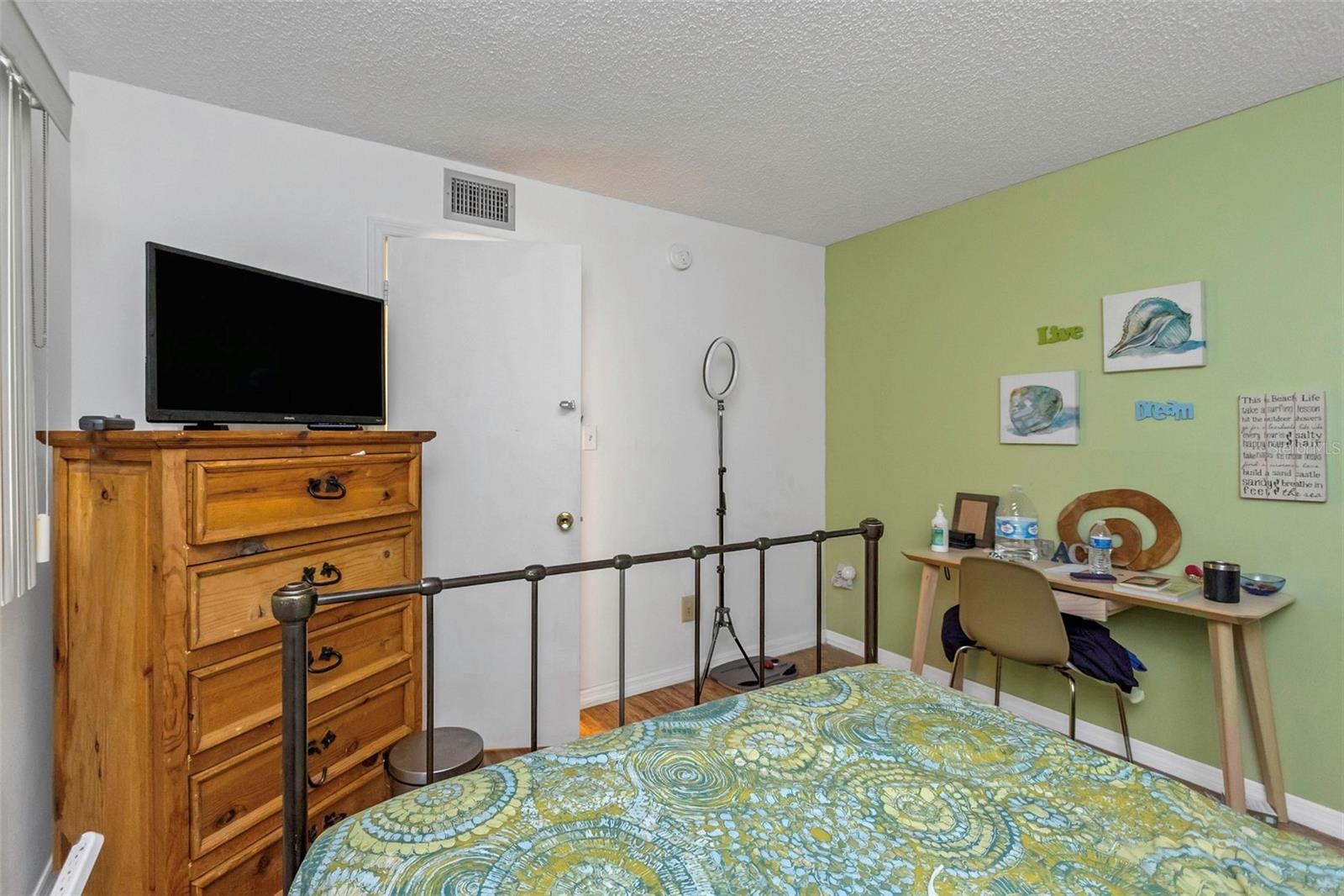 CROSSWINDS COLONY ONE CONDO - Residential