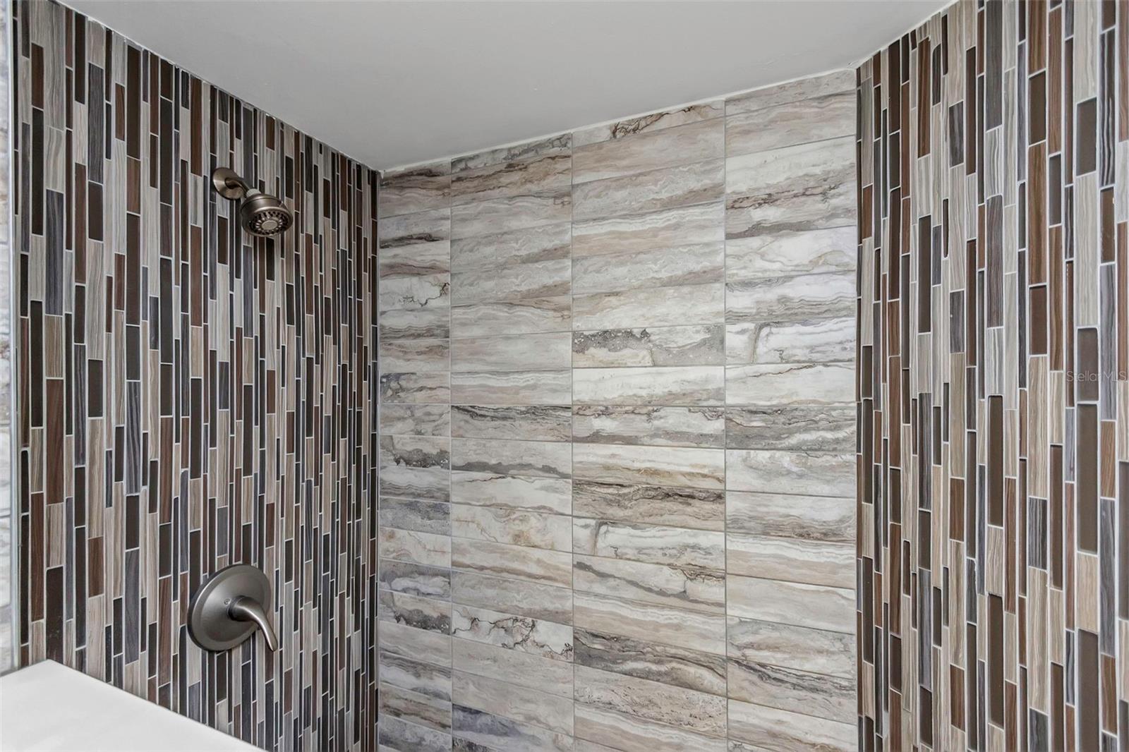 CROSSWINDS COLONY ONE CONDO - Residential