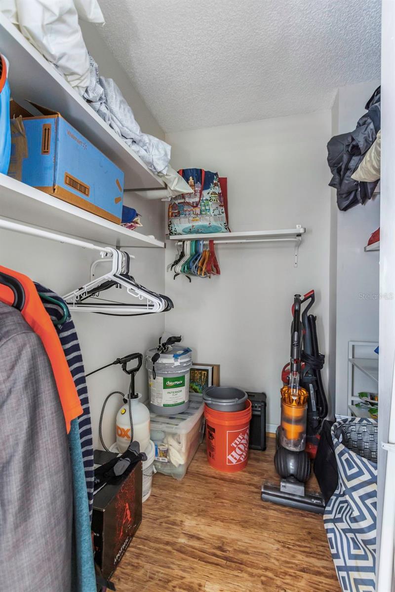 CROSSWINDS COLONY ONE CONDO - Residential