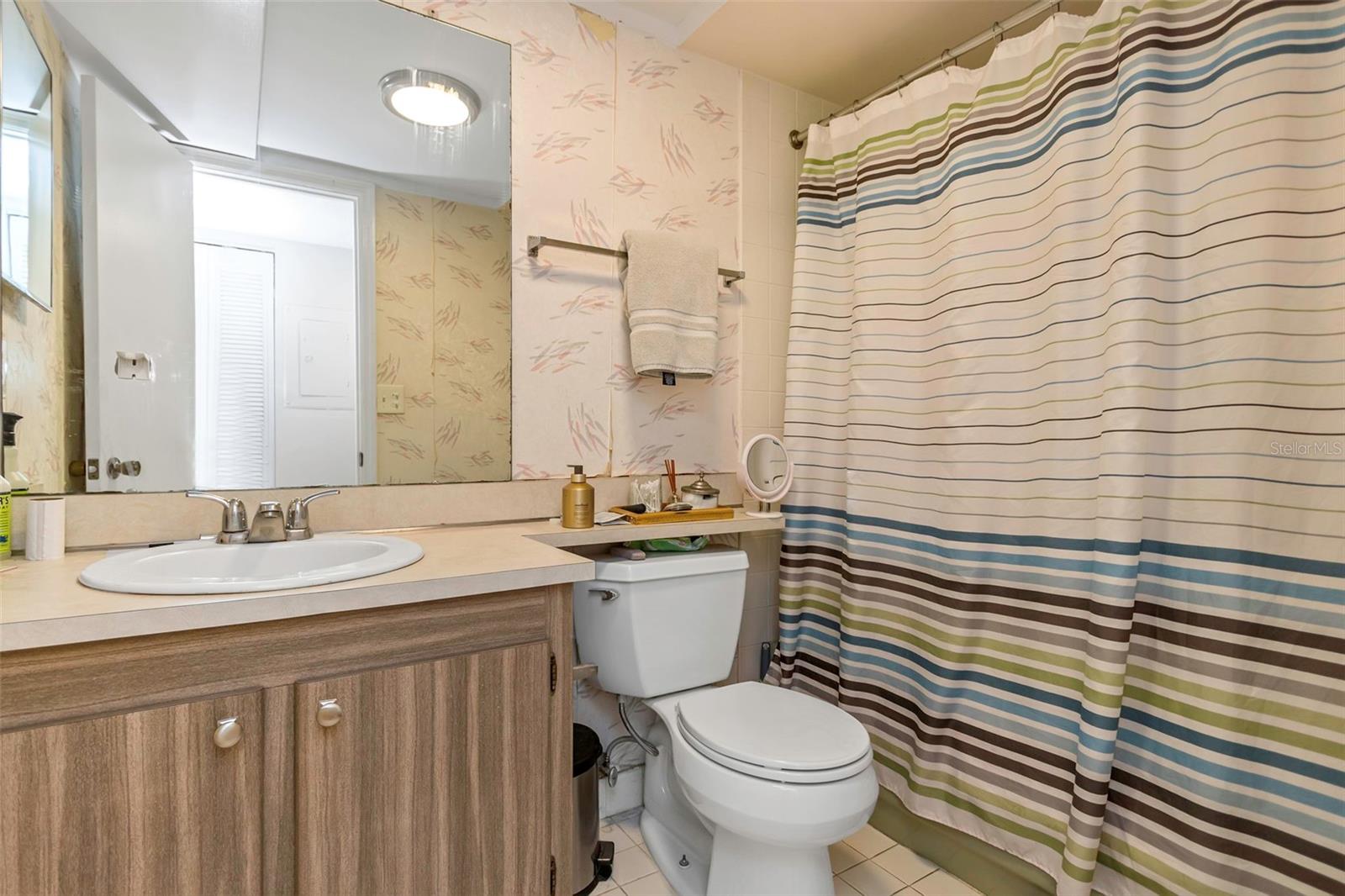 CROSSWINDS COLONY ONE CONDO - Residential