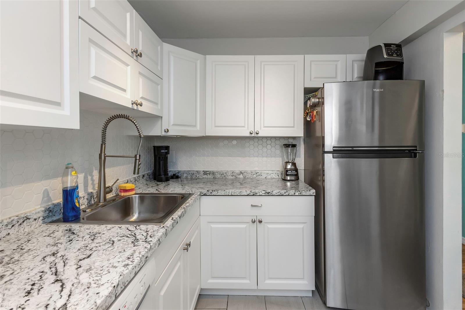 CROSSWINDS COLONY ONE CONDO - Residential