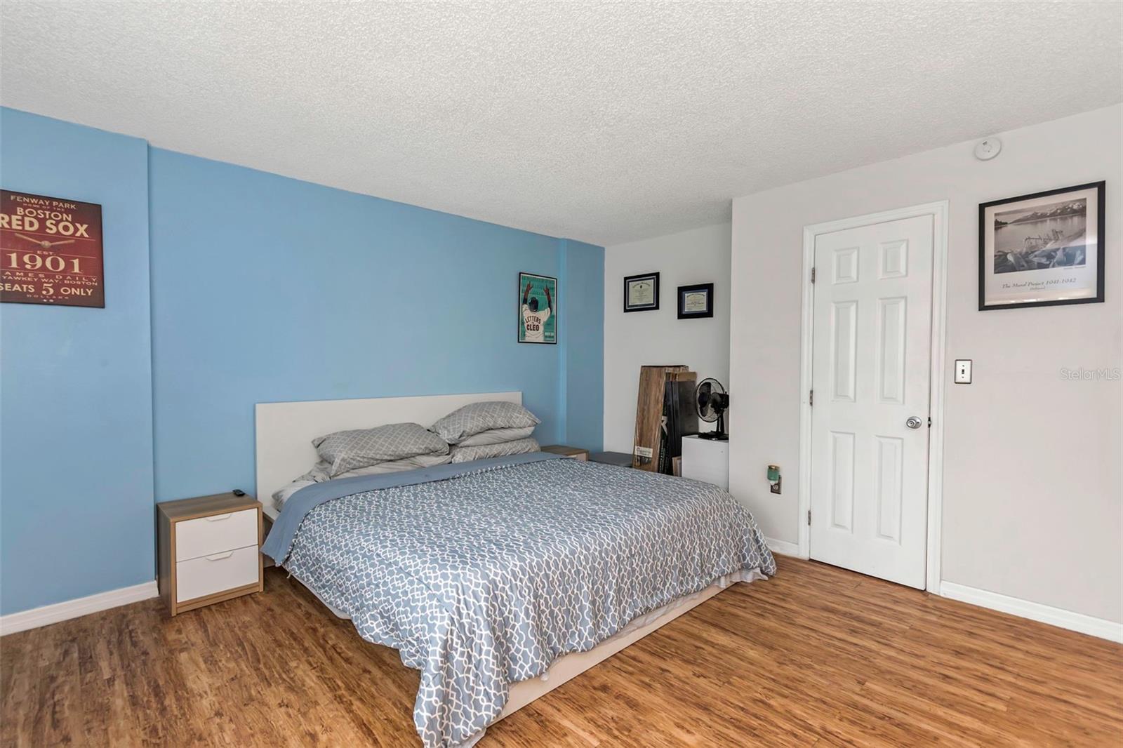 CROSSWINDS COLONY ONE CONDO - Residential