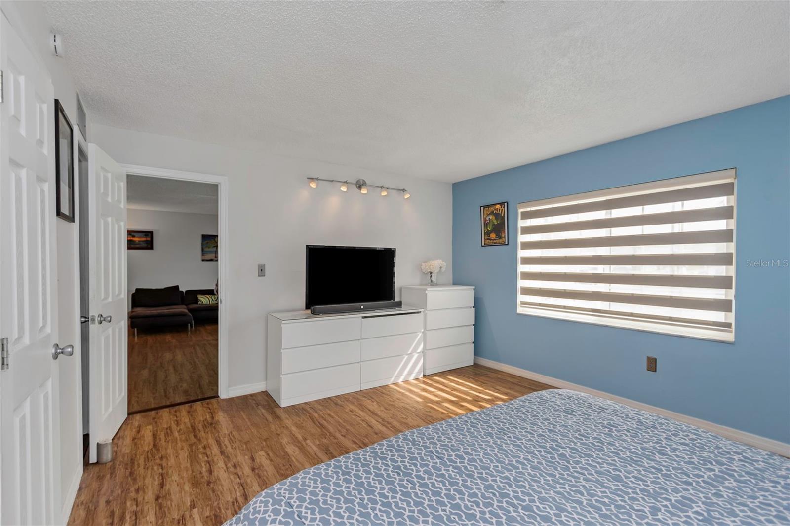 CROSSWINDS COLONY ONE CONDO - Residential