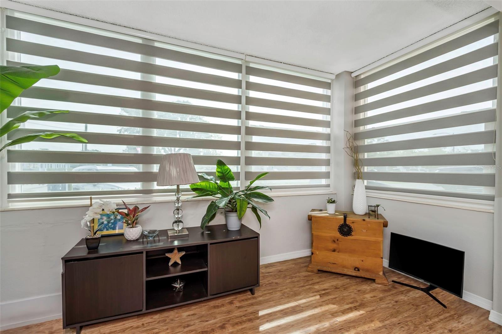 CROSSWINDS COLONY ONE CONDO - Residential