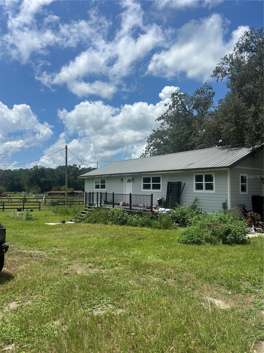 10661 W HIGHWAY 40