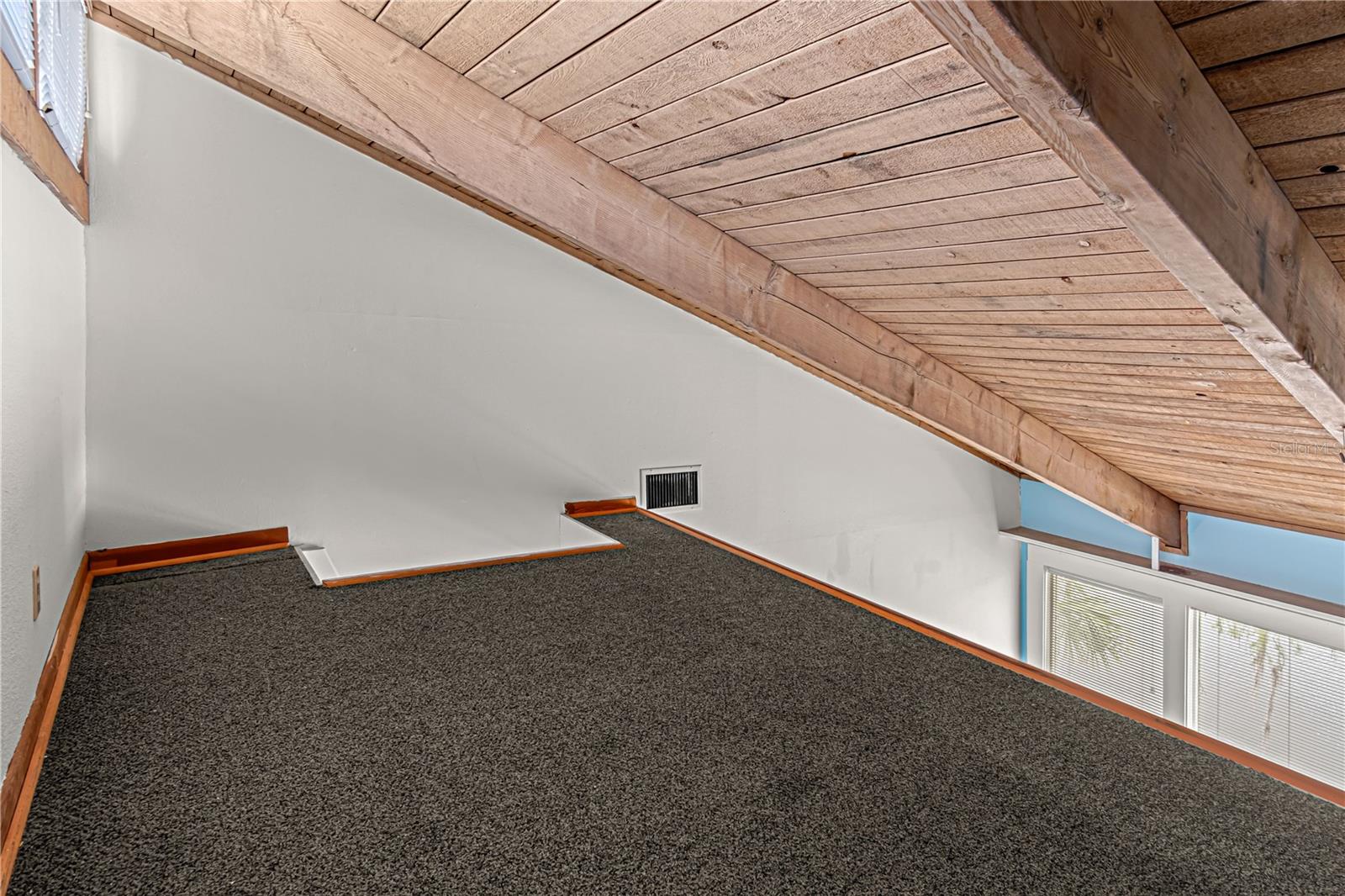 WINDHOVER CONDO - Residential