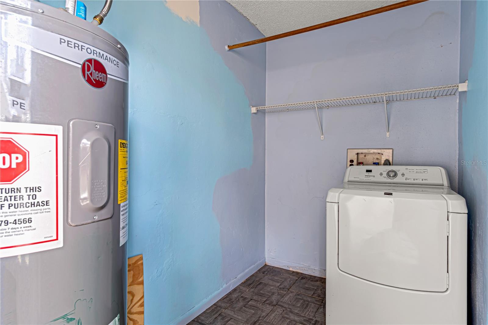 WINDHOVER CONDO - Residential