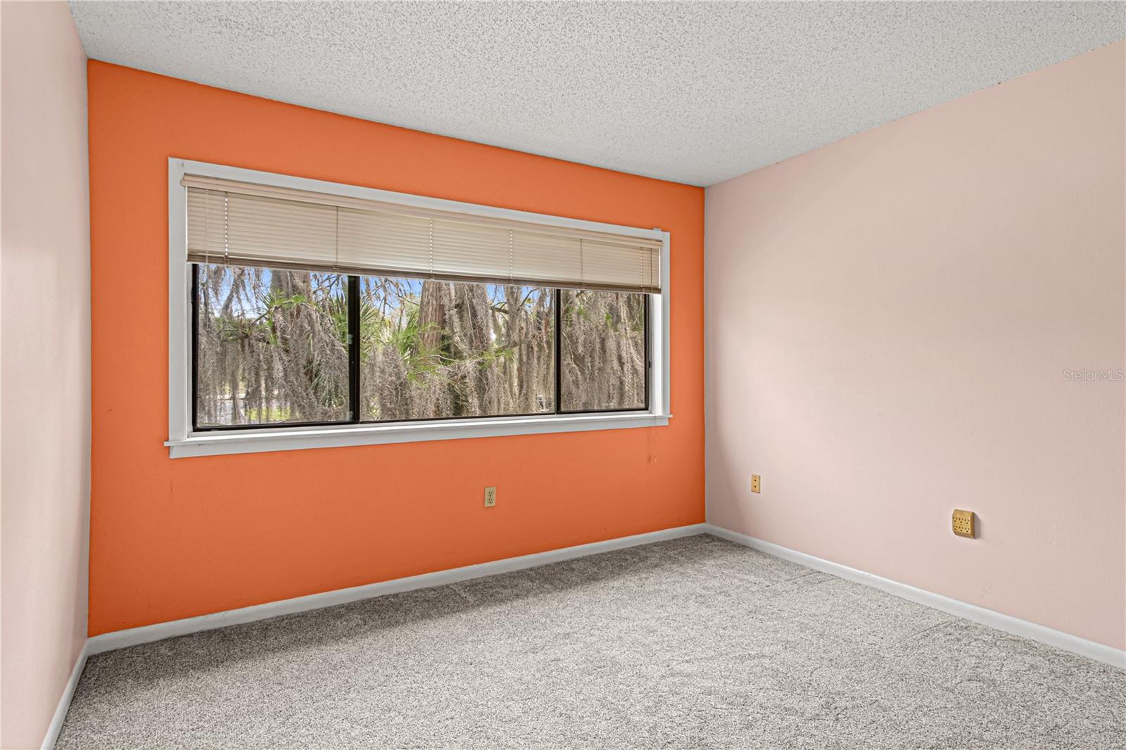 WINDHOVER CONDO - Residential