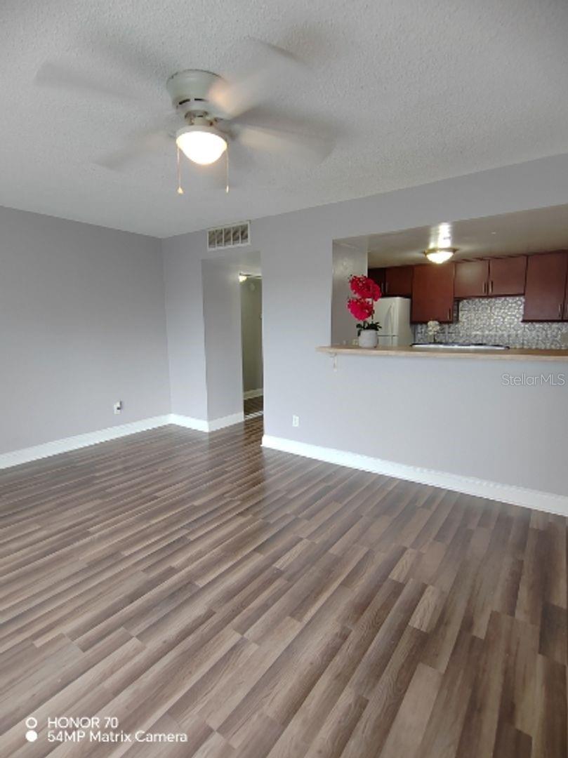 THE TAMPA RACQUET CLUB A CONDO - Residential Lease