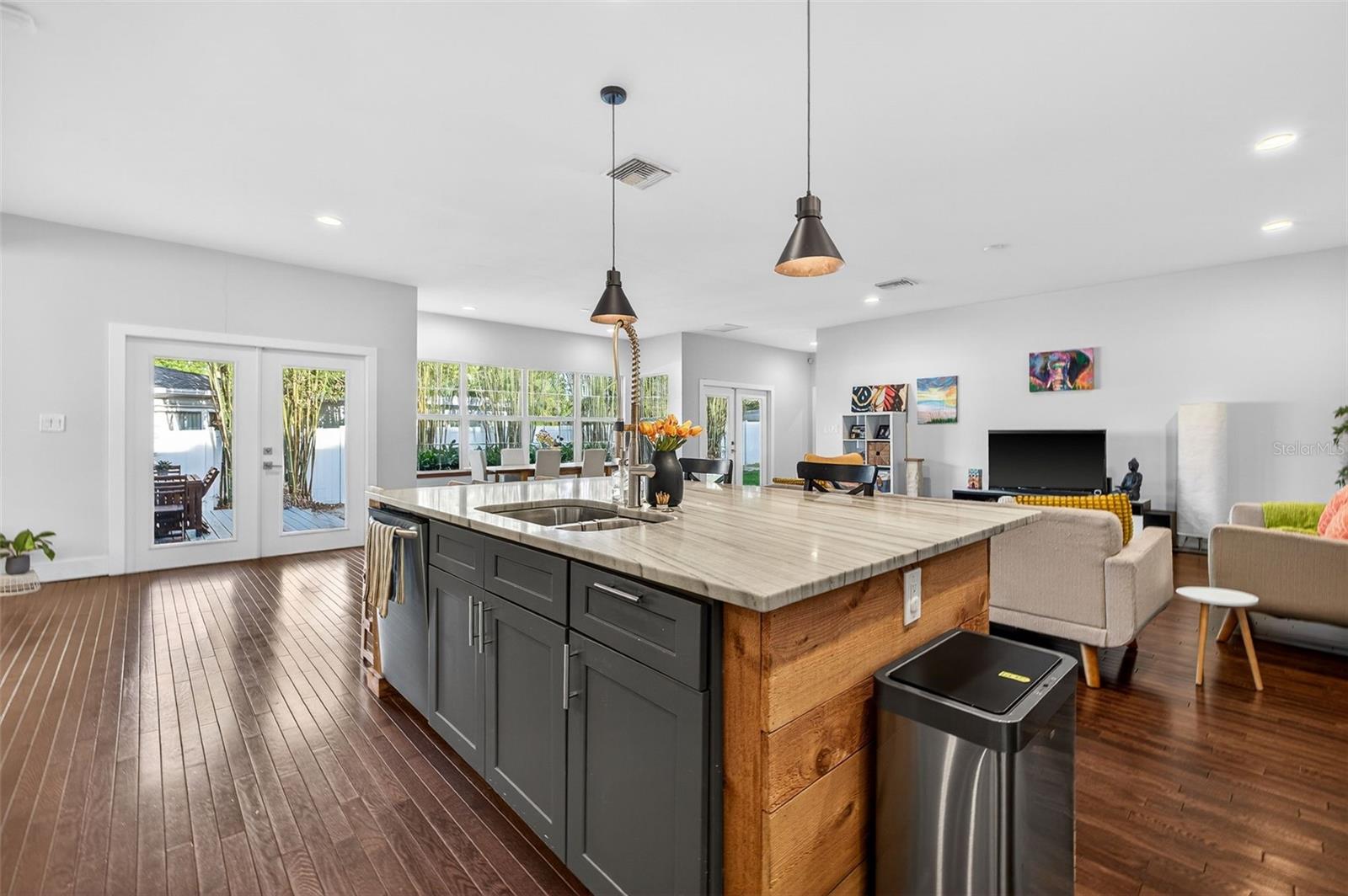 MONTICELLO HEIGHTS - Residential