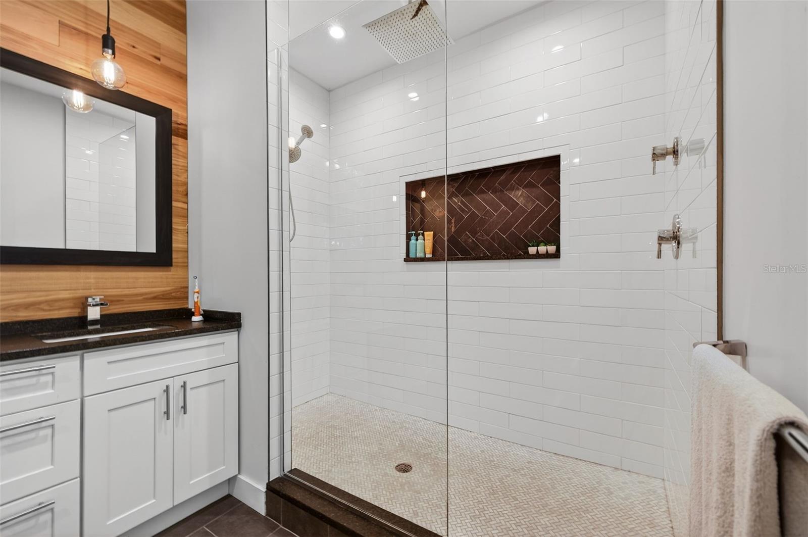 MONTICELLO HEIGHTS - Residential