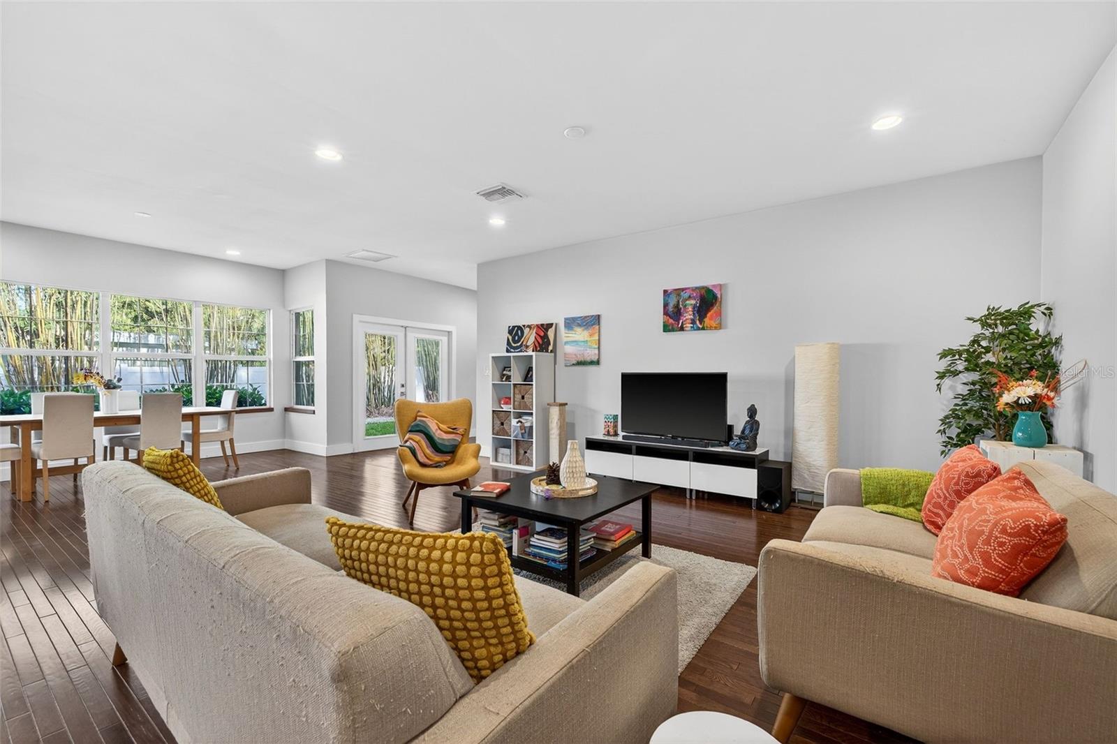 MONTICELLO HEIGHTS - Residential