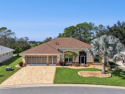 Photo of 21937 King Alfred Street, Leesburg, FL 34748 (MLS # G5103533)